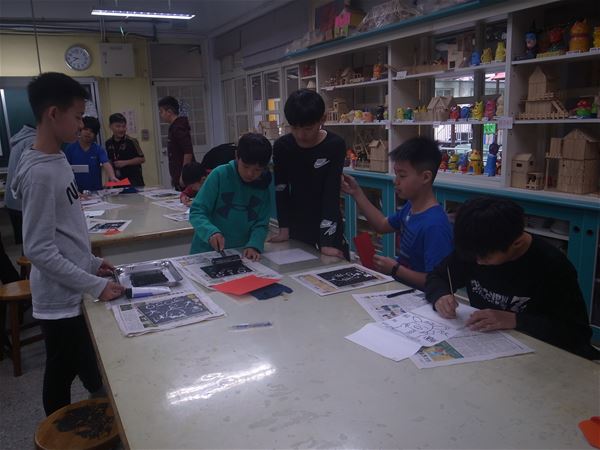 放大圖：