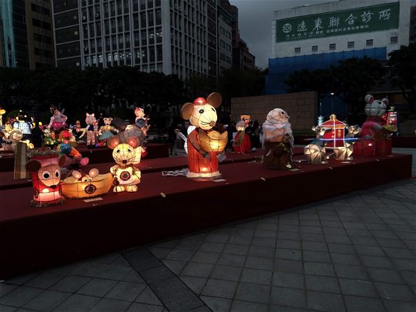 放大圖：