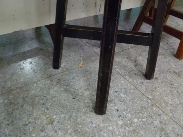 放大圖：24號座位下方