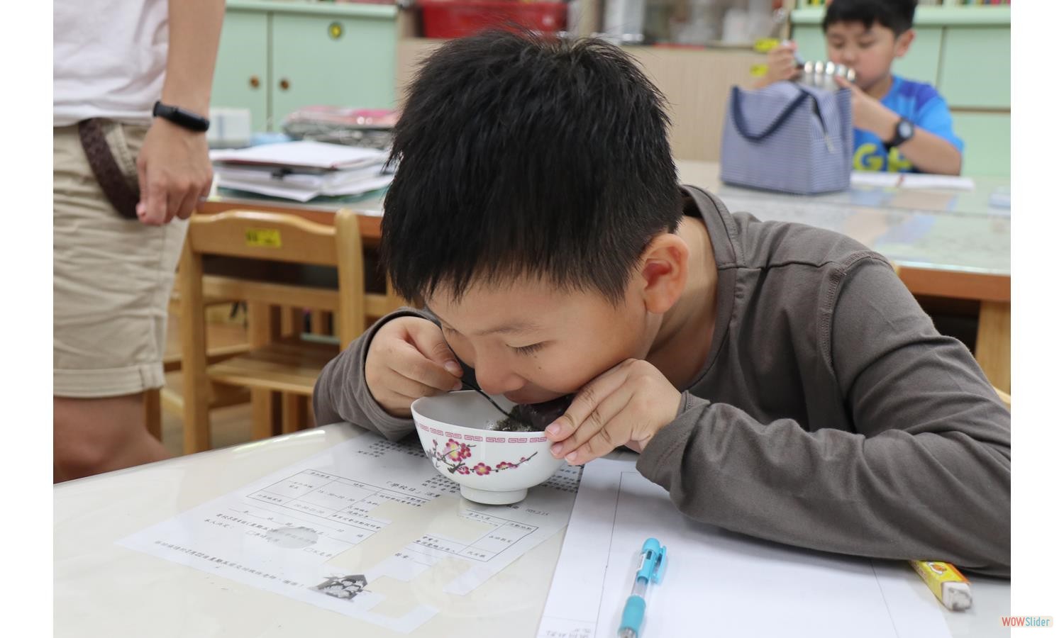 eatSoupBall (5)