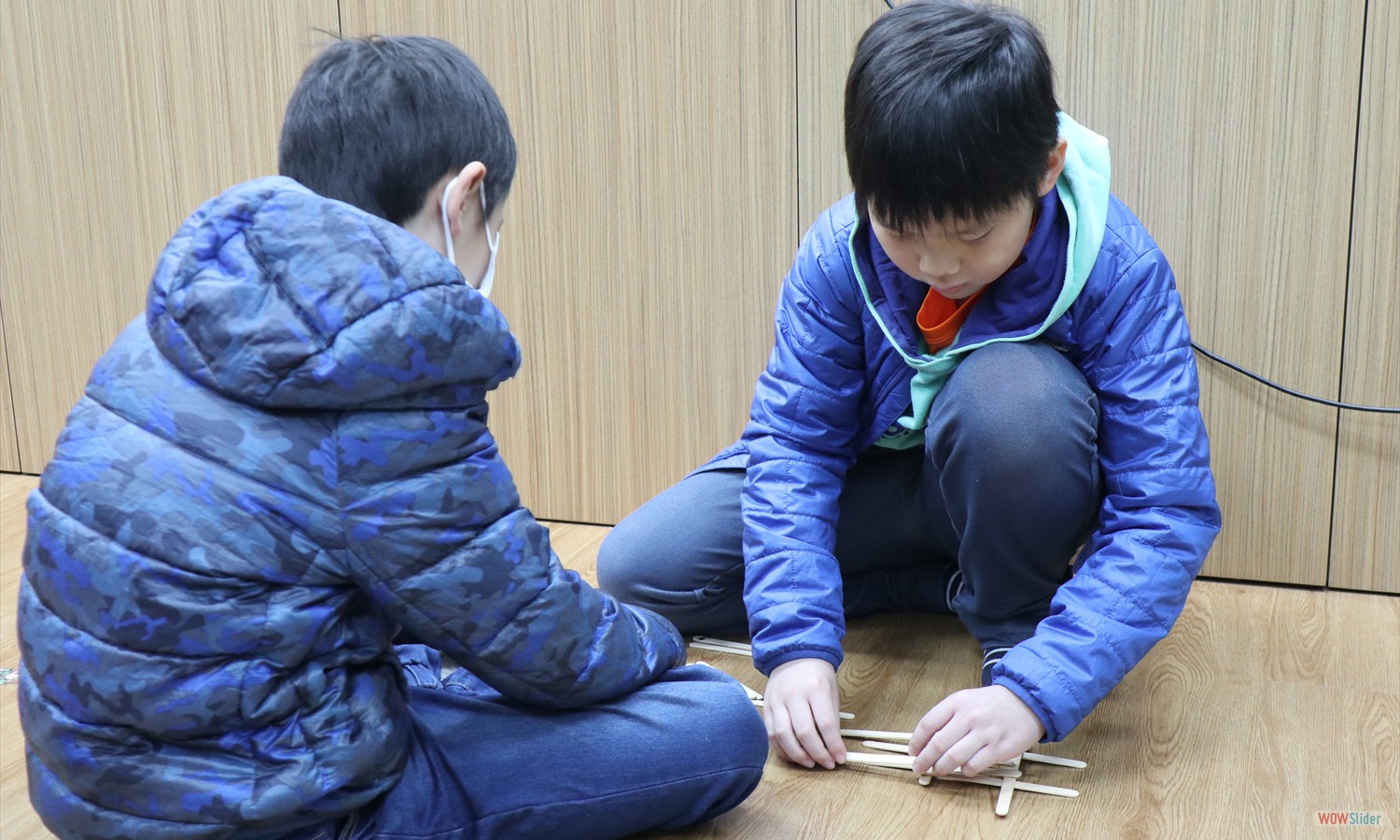 popsicle stick arch bridge (1)