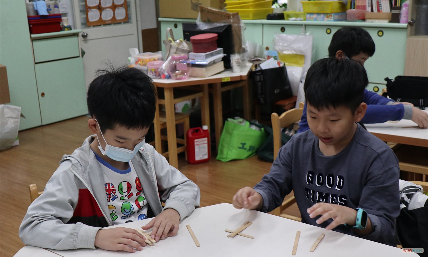 popsicle stick arch bridge (4)
